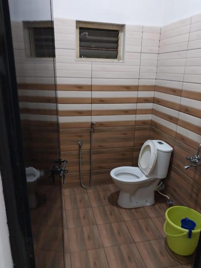 Lloydskochi Home Stay Esterno foto
